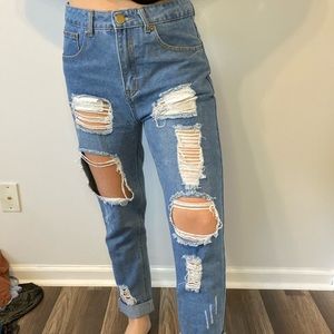 Ripped girlfriend jeans